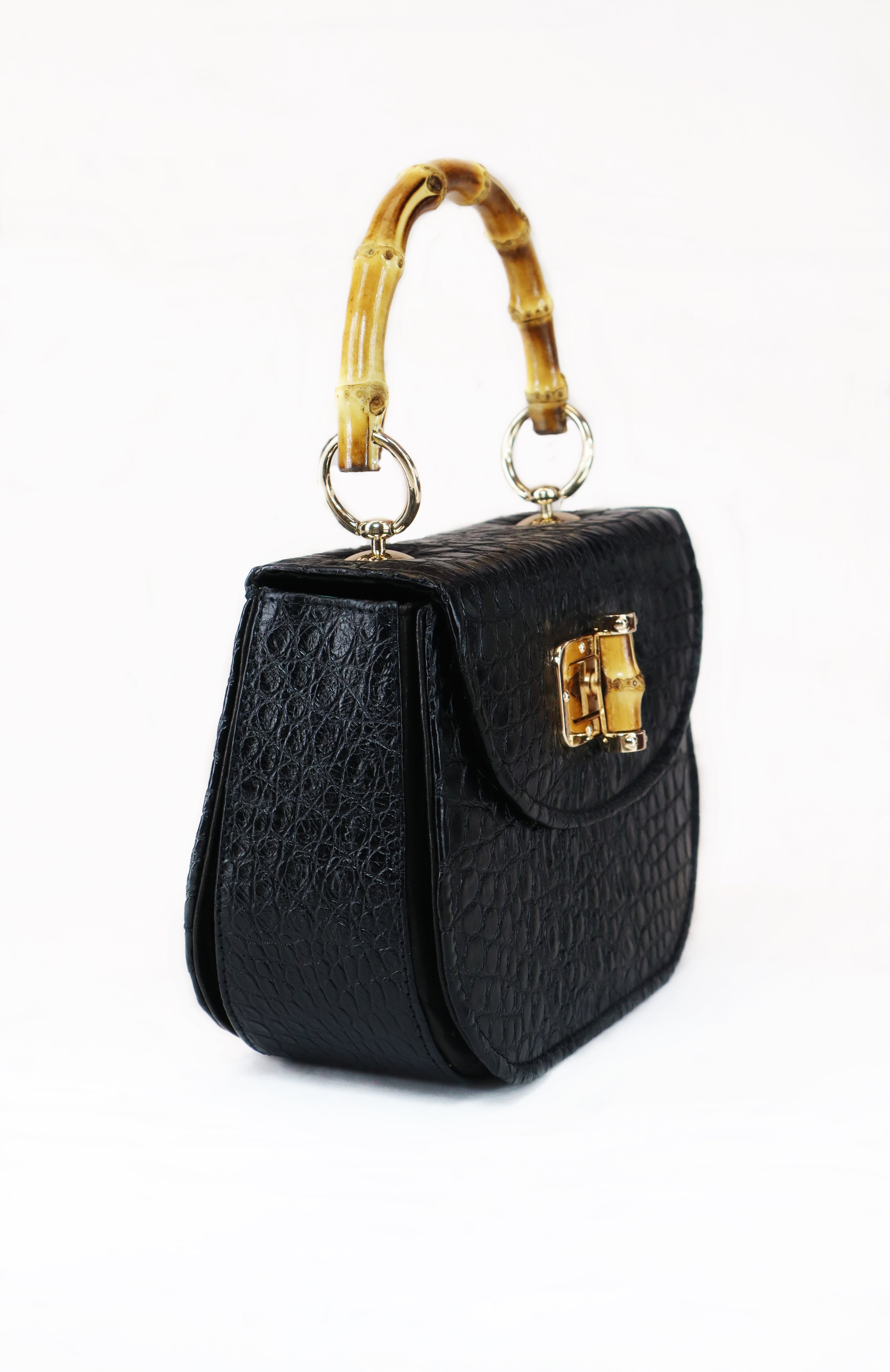 Δερμάτινη τσάντα Alvara Black Croco - Λεπτομέρεια λαβής χειρός bamboo με χρυσά υλικά - ELLIA