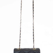 Δερμάτινη Crossbody τσάντα σε μαύρο χρώμα - Jelyne Black