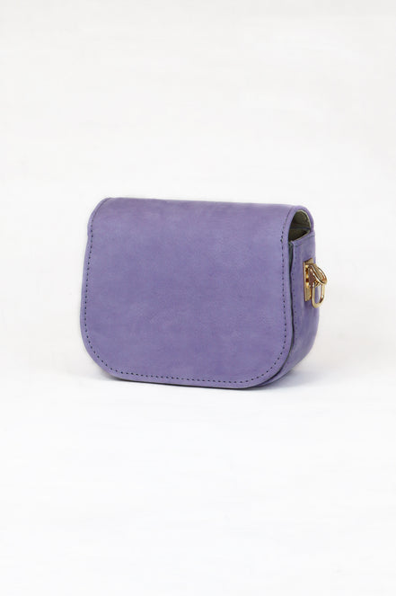 Δερμάτινη χιαστί τσάντα Le Vibal Lilac σε λιλά χρώμα με χρυσές λεπτομέρειες και αλυσίδα - Πίσω όψη - ELLIA