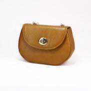 Δερμάτινη crossbody τσάντα Martelago Beige σε μπεζ ιταλικό δέρμα - Πλαϊνή όψη - ELLIA